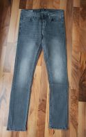 Röhrenjeans / Jeans von Jack & Jones 30 / 32 grau wie neu Stuttgart - Bad Cannstatt Vorschau