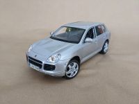 1:18 Maisto Porsche Cayenne Turbo silber Modell Hessen - Mossautal Vorschau