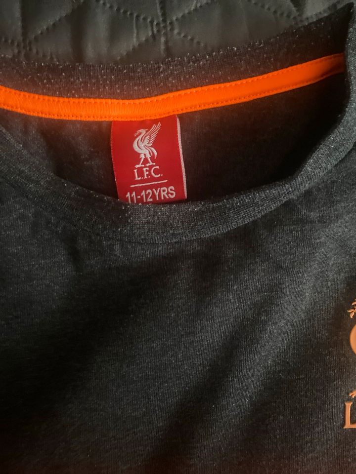 Liverpool FC T-Shirt 11-12 Jahre in Gornau