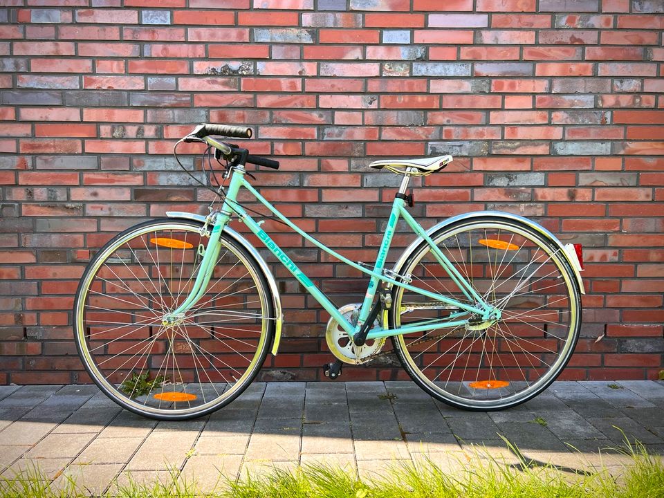 Bianchi Damenfahrrad Retro Costumer 30 Jahre alt in Berlin