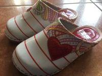 Free & Fun Clocs Clogs 27 Herz Holzschuhe NEUw Bayern - Burglengenfeld Vorschau