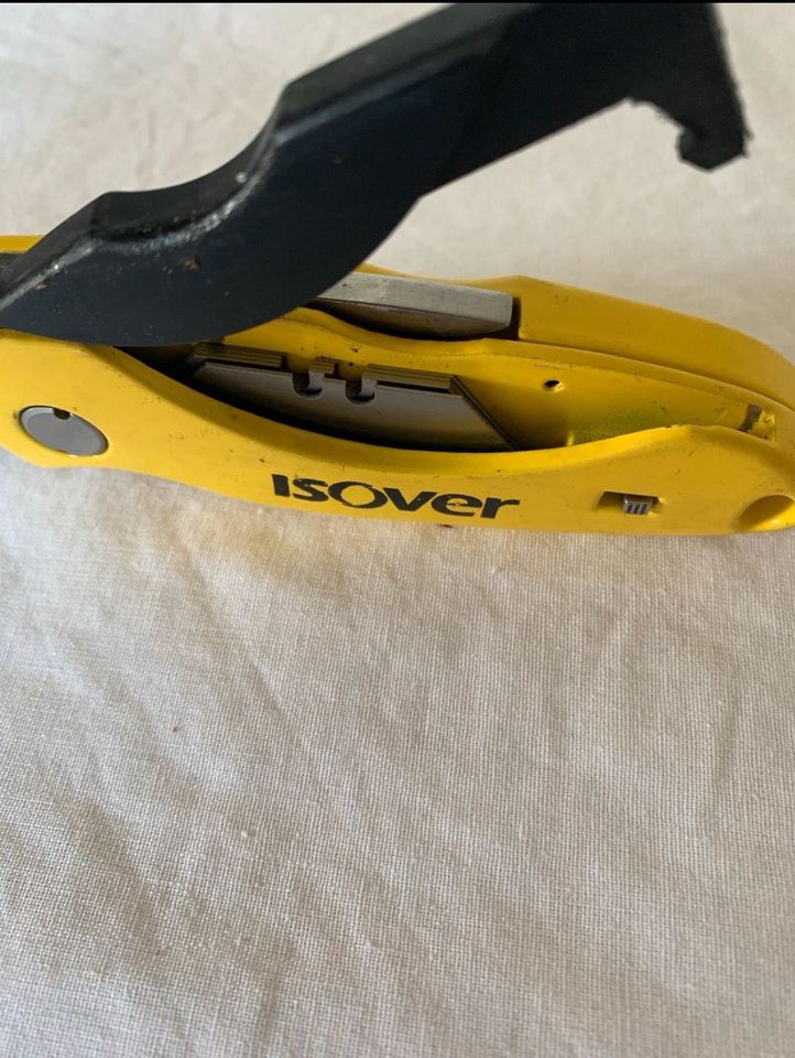 Isover Cuttermesser Messer Handwerk mit Lederhülle in Wissen