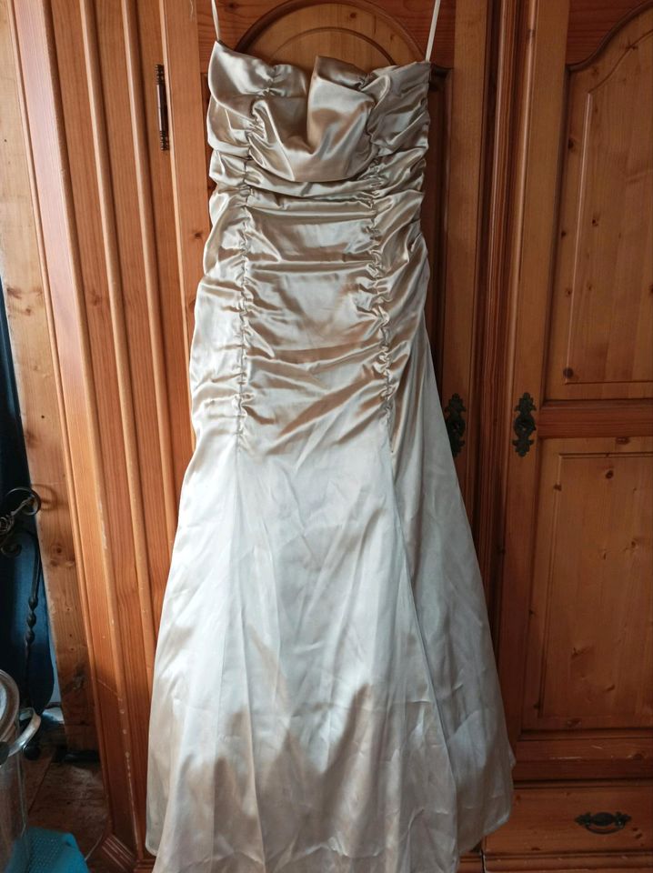 Kleid für Abschlussball oder Hochzeit in Kenzingen