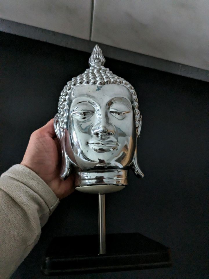 Buddha Figur groß in Moers