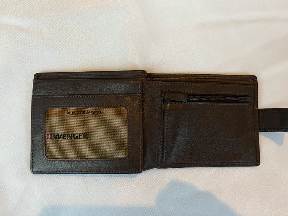 PORTEMONNAIE - BRIEFTASCHE - Echtleder - Marke "Wenger" - NEU in Flensburg