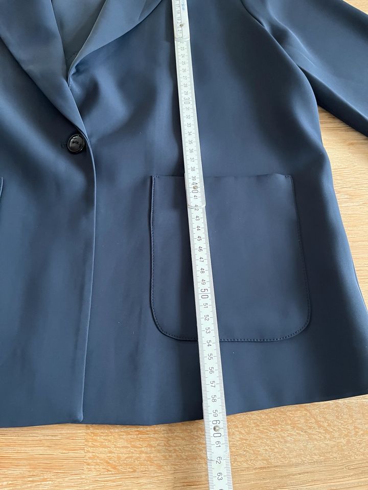 Blazer Someday Navy oversize Gr. 34/36 in Wiesbaden