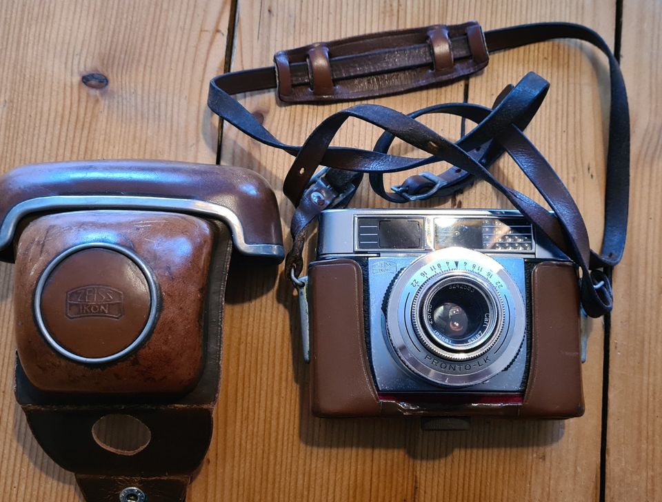 Carl Zeiss Ikon Contessa Pronto-LK, Objektiv, Ledertasche in Eberswalde