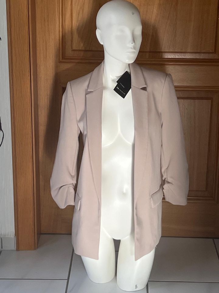 Blazer beige Gr.34 Neu mit Eitikett in Petershagen