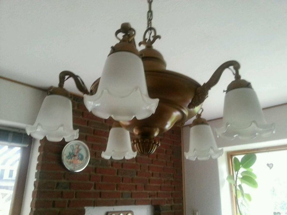 Schöne antike Lampe in Wallsbüll