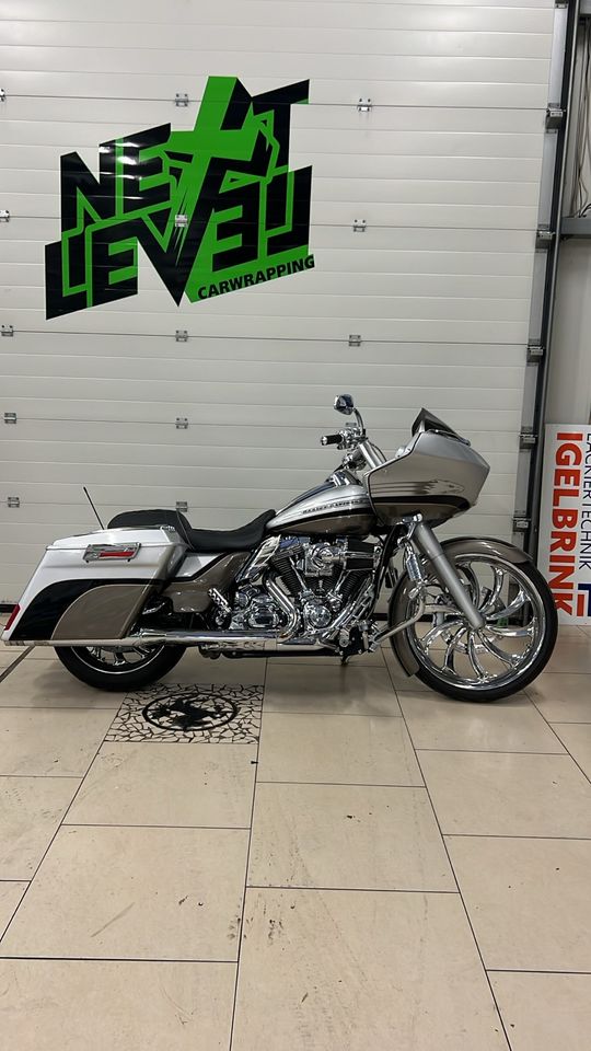 Harley Davidson Road Glide CVO Screaming Eagle in Haltern am See