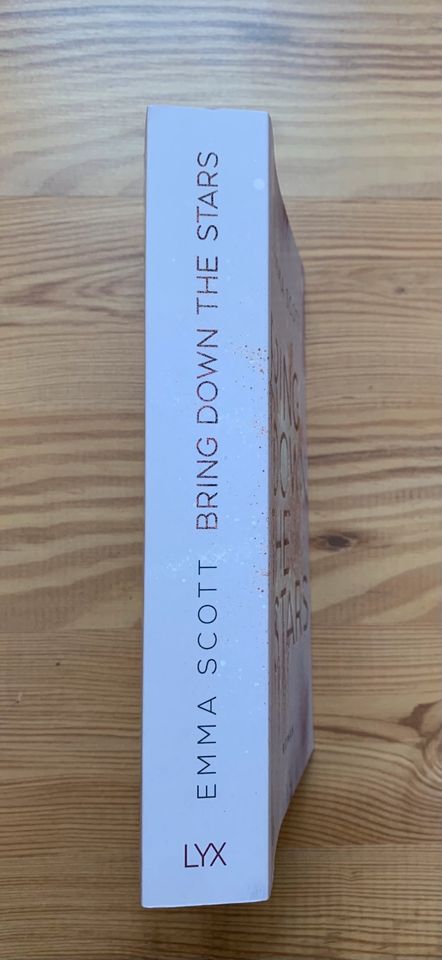 Bring down the stars - Emma Scott - new adult - booktok in Berlin