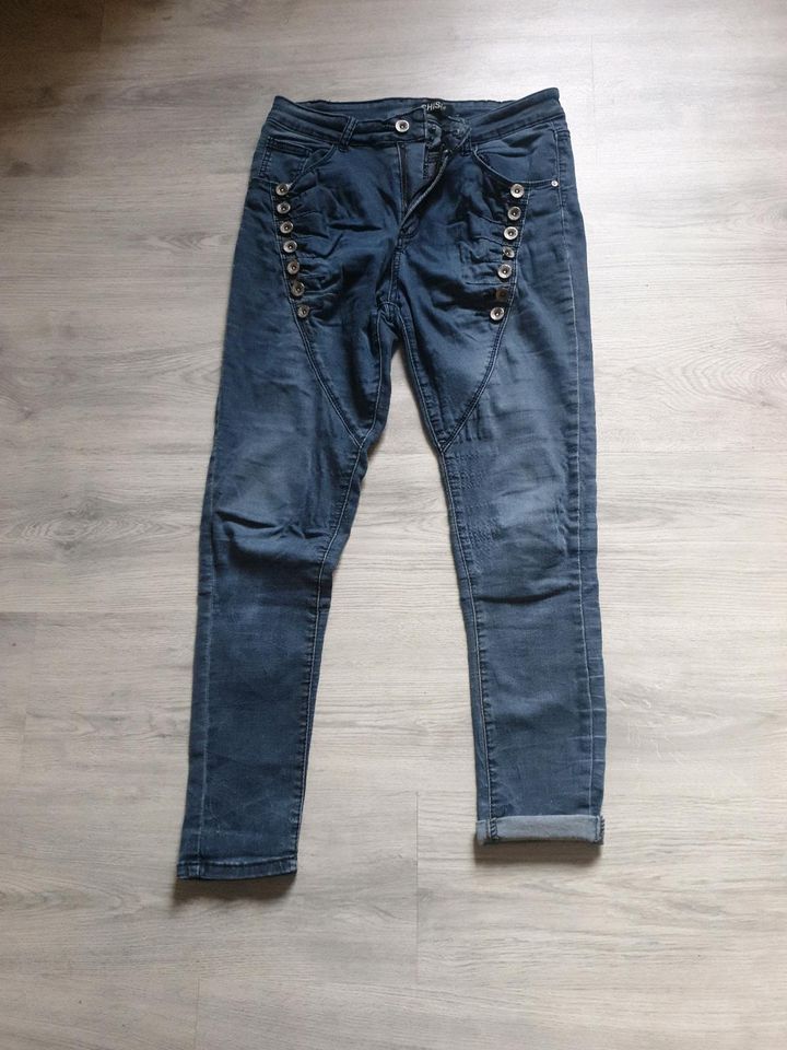 Modische Stretch Jeans Hose CHISU Gr.36/38 mit langer Knopfleiste in  Duisburg - Walsum | eBay Kleinanzeigen ist jetzt Kleinanzeigen