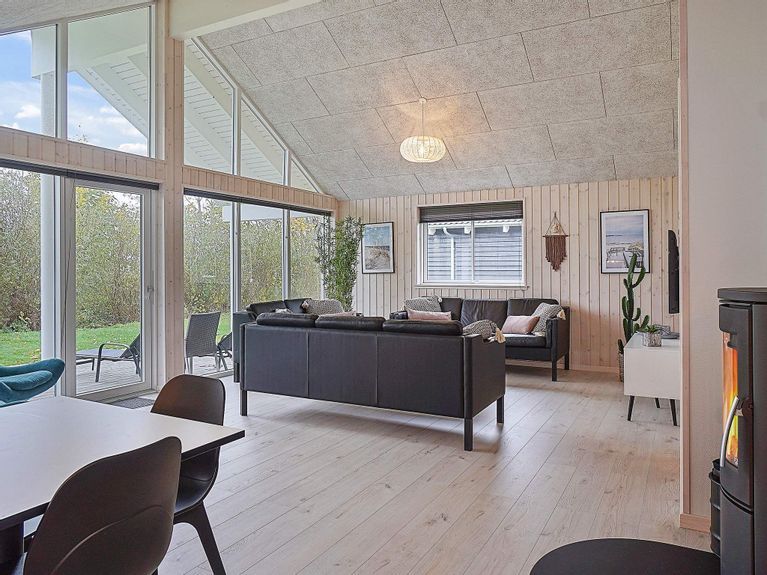 Ferienhaus mit Pool in Kappeln (Ostsee) für 18 Personen + 2 Hunde in Kappeln