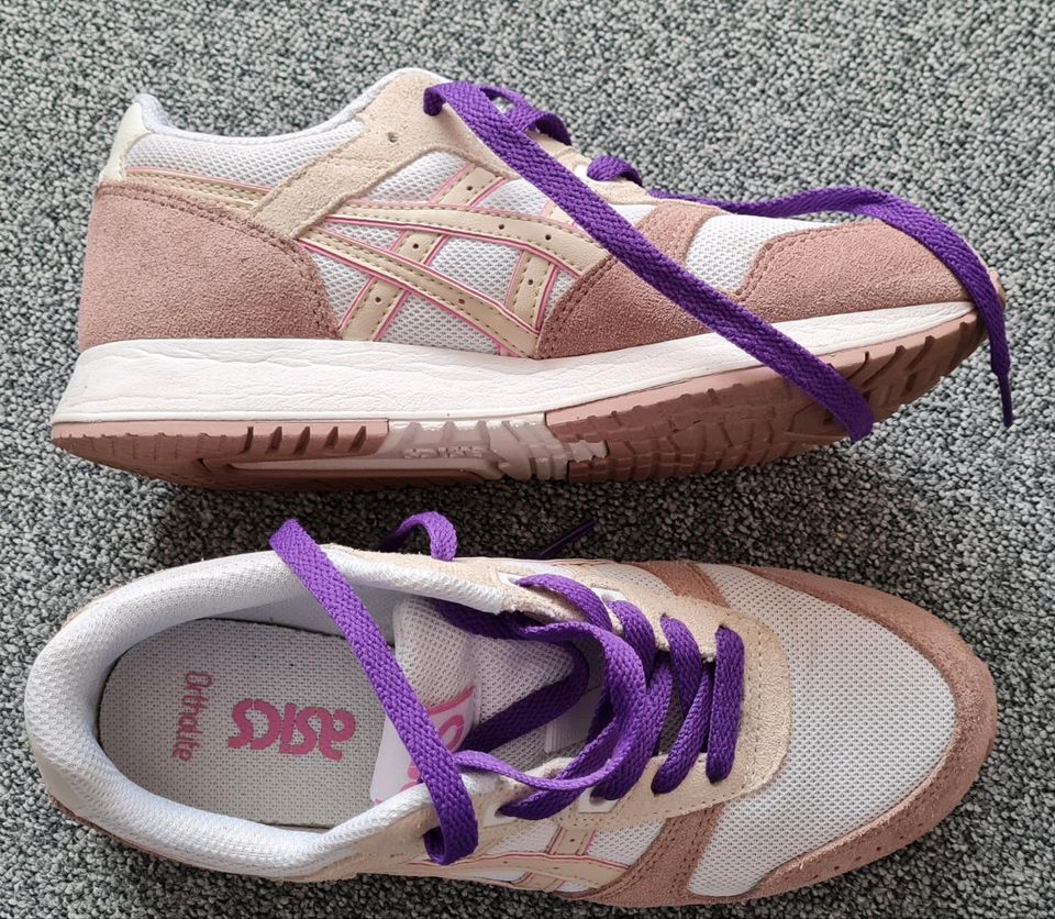 Asics Sneaker Damen Größe 37,5 in Frankfurt am Main