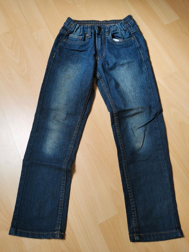 Jeans 122 Hose in Eschweiler