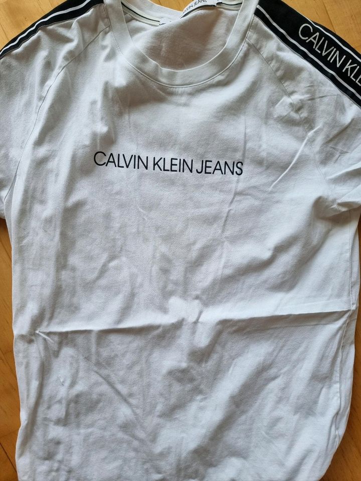 Calvin Klein T- Shirt in Neunkirchen