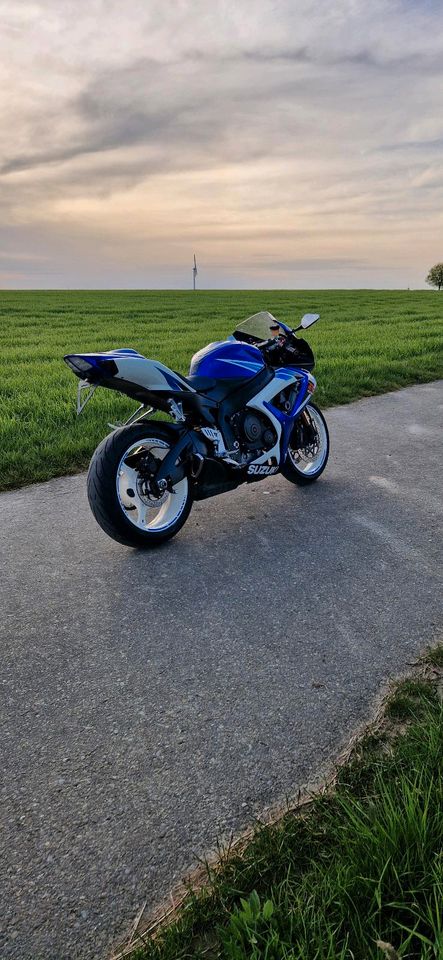 Suzuki GSXR 750 k6 in Wolpertshausen