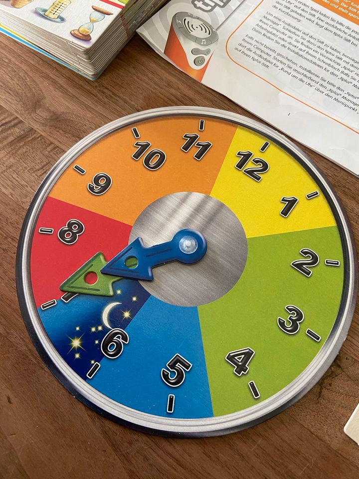 Ravensburger tiptoi Lernspiel Rund um die Uhr in Hamburg