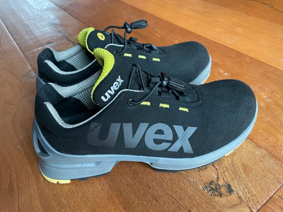 Uvex 1 Halbschuhe Sicherheitsschuhe S2 SRC Arbeitsschuhe in Leipzig
