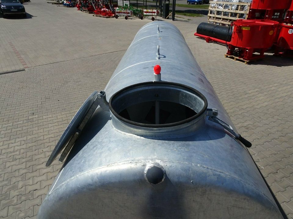 Wasserwagen 5000 Liter Wasserfass Weide Wassertank Tankwagen NEU in Osterweddingen