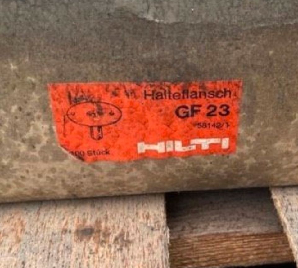 Gitterrosthalter Schwalbenlasche Klemmenoberteil Hilti Gitterrost in Bockel