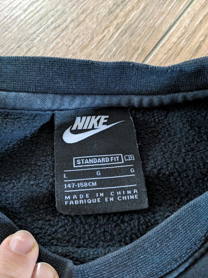 Nike Pullover Größe 152 (147-158) schwarz in Hasselfelde