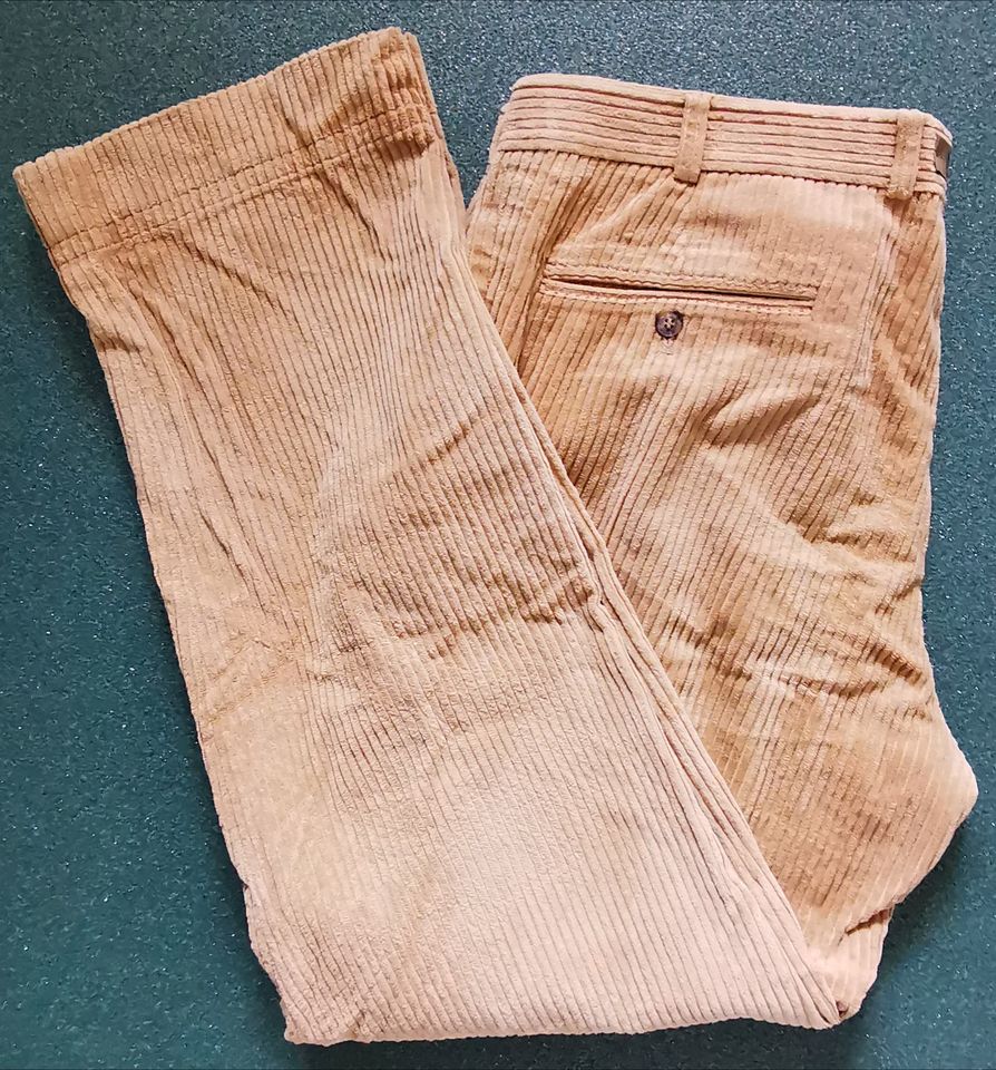 Hiltl-Cordjeans, Gr. 26, hellbraun, hoher Neupreis! Maße im Text in Zühlen (b Neuruppin)