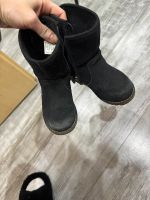 Ugg Boot mit Schleifchen Saarbrücken-West - Burbach Vorschau