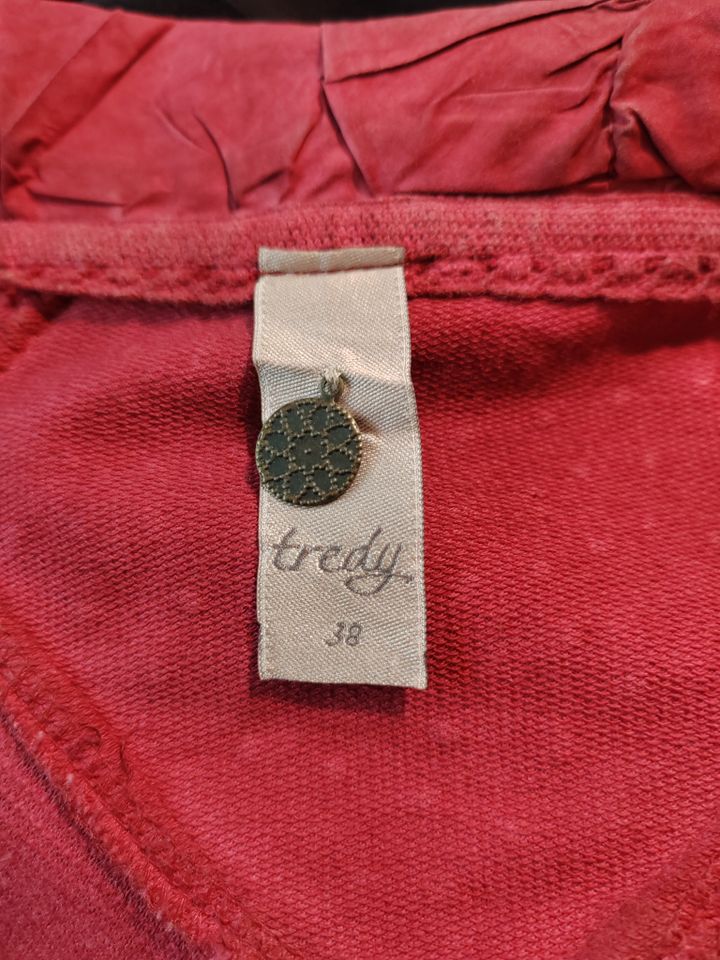 Lange Jacke von Tredy Gr. 38 in Peine