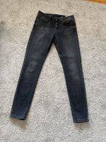 Esprit Jeans grau Skinny 29/32 neu Nordrhein-Westfalen - Fröndenberg (Ruhr) Vorschau