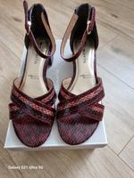 Tamaris Sandale bordeaux snake Gr. 39 (1x getragen) mit Karton Brandenburg - Oranienburg Vorschau