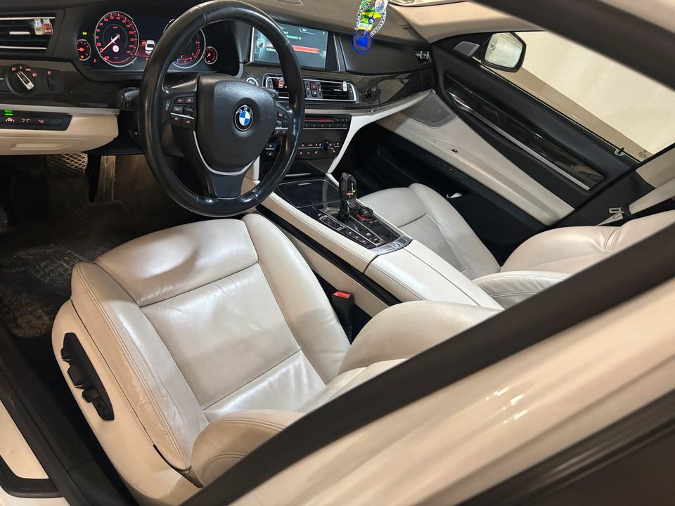 BMW 750D Xdrive Top Zustand in Jestetten