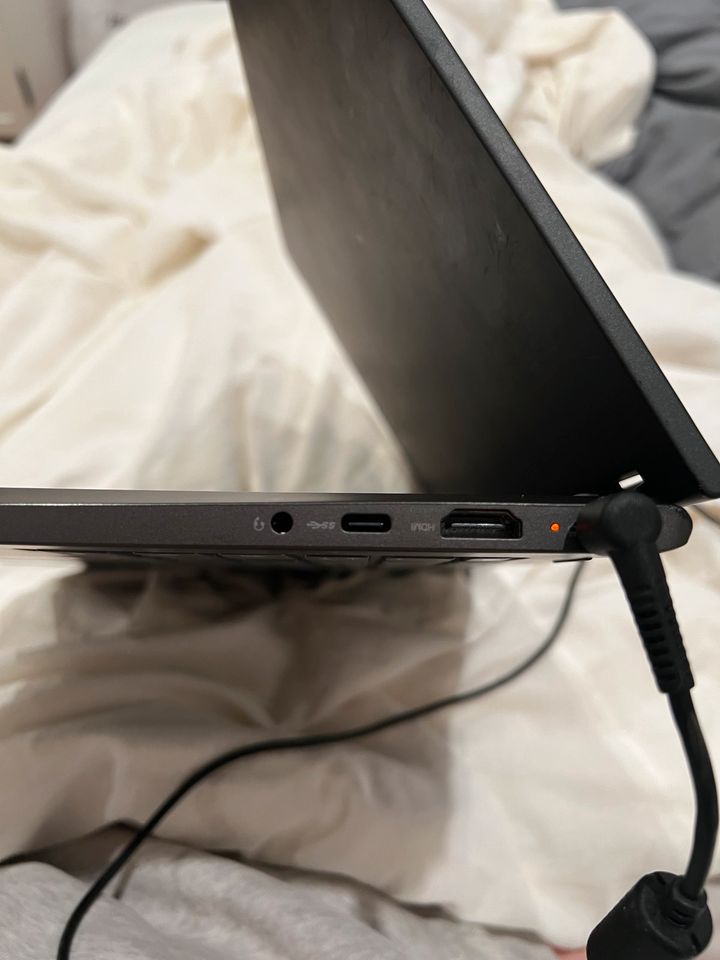 2- in 1 Lenovo Laptop + Touch Tablet (umklappbar) 81N6 in Geldern