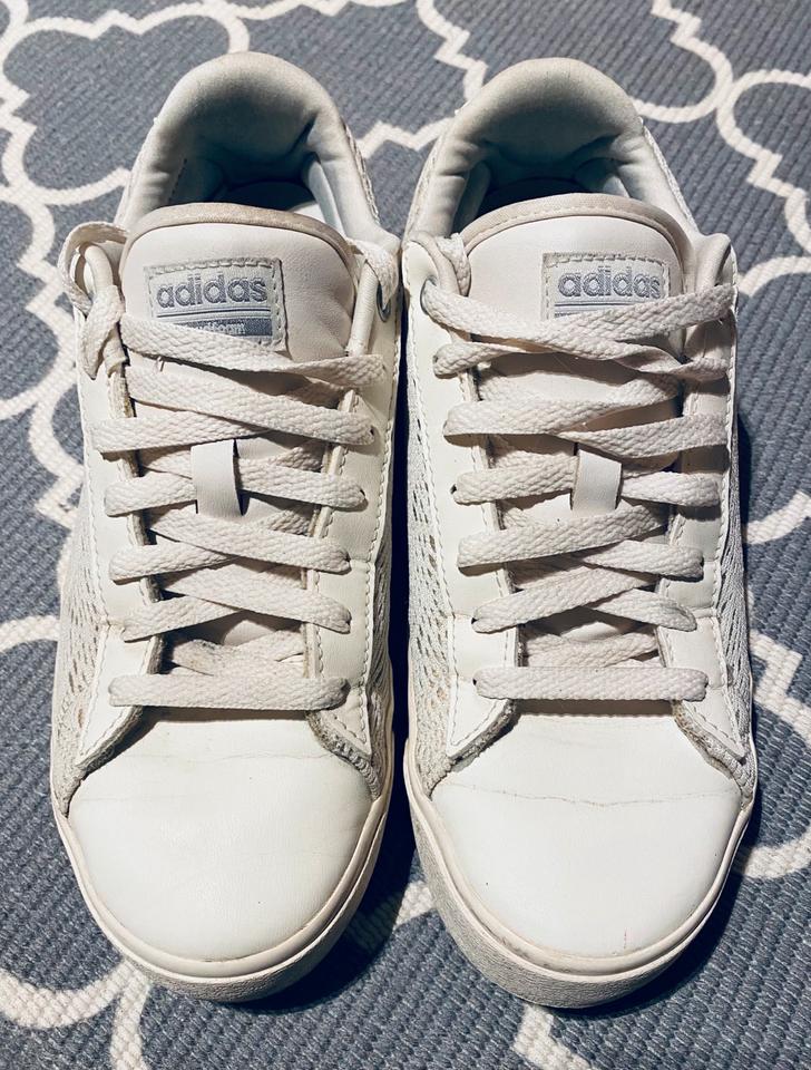 Adidas sneaker mit spitze hotsell