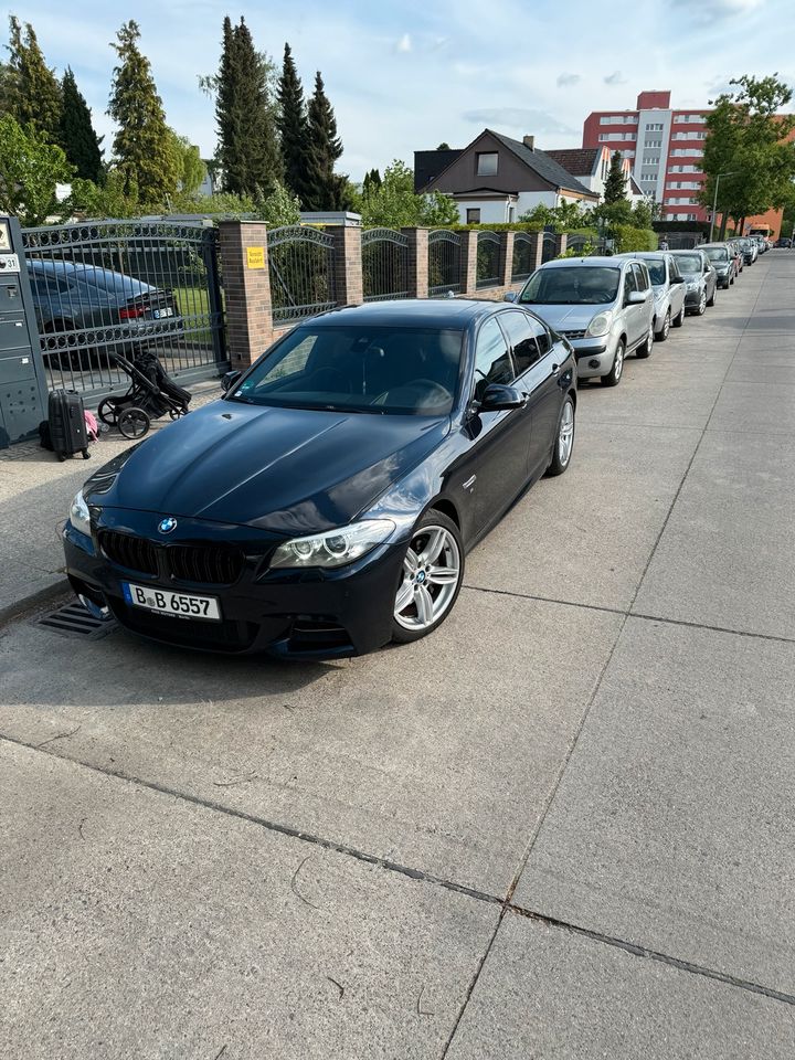 BMW 535d HUD Rückfahrkamera in Berlin