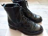 Winterschuhe Boots Stiefelette Lack Marke Tamaris Größe 36 Sachsen - Auerbach (Vogtland) Vorschau