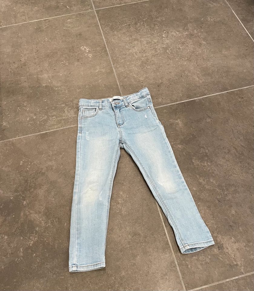 Zara Jeans 110 Unisex in Peiting