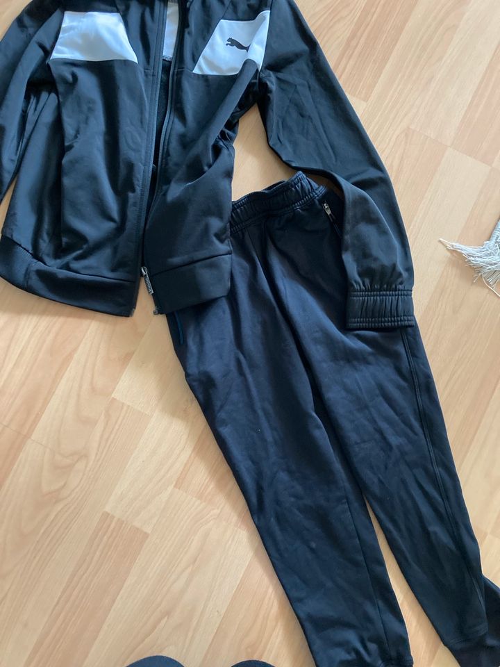 Puma Trainingsanzug Jacke/Hose/ Sportanzug Gr.140 in Dresden