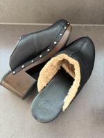 Ugg Leder Clogs mit Fell gefüttert 39 neuwertig Lammfell Bayern - Dillingen (Donau) Vorschau