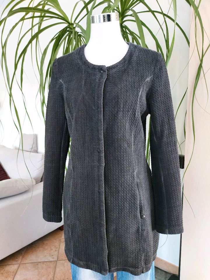 Gepflegte Garcia Long Blazer/Jacke Gr.M in Uedem