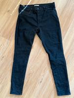 Levi’s Jeans 34 Schwarz Niedersachsen - Brake (Unterweser) Vorschau