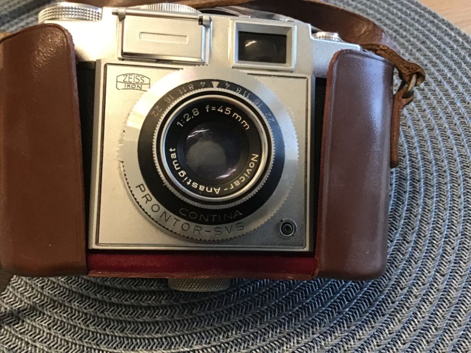 Zeiss Ikon Prontor SVS Vintage Kamera mit Tasche in Bad Oeynhausen