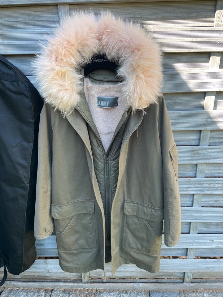 Yves Salomon Damen Pelz Parka Original Gr 40 in Stuttgart