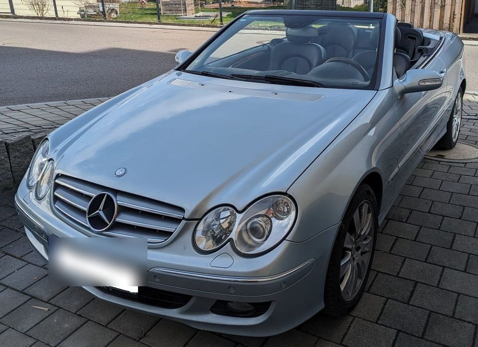 Mercedes-Benz CLK 200 KOMPRESSOR CABRIO XENO LEDER NAVI in Pfaffenhofen a.d. Ilm