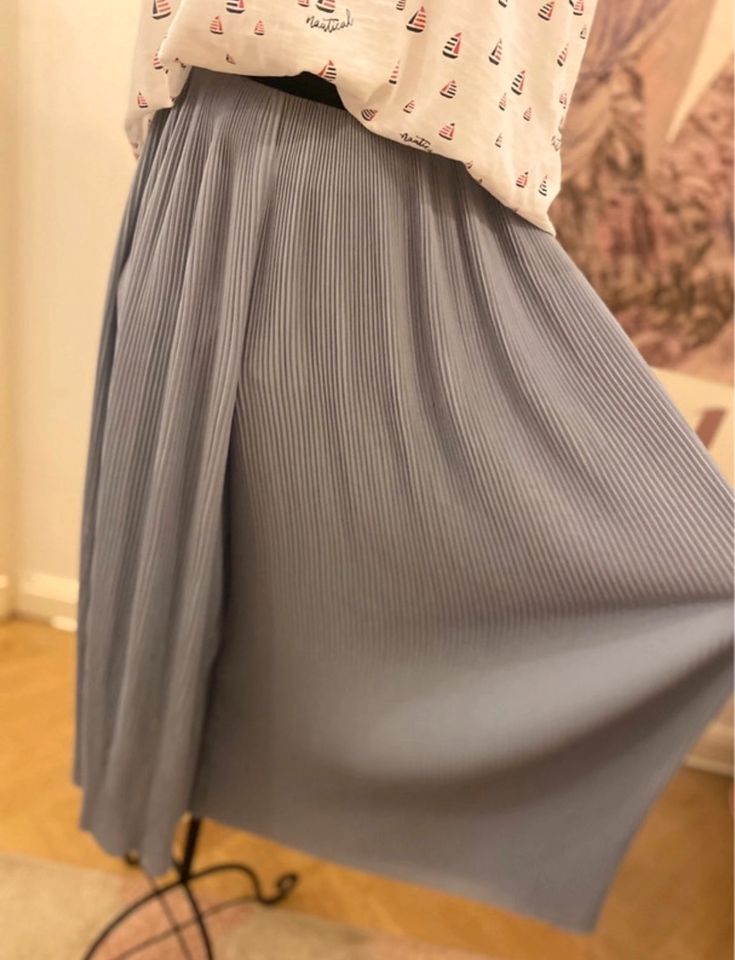 Plissee Culotte XS/S/34/36 Zara Vintage Hose in Leipzig