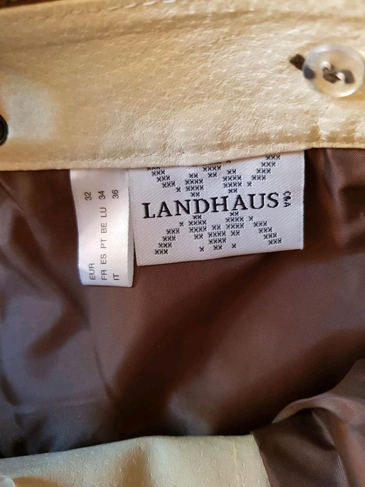 kurze Lederhose Damen Dirndl Mädchen Gr 32 in Trostberg