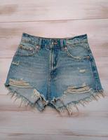 NEU ZARA Jeansshorts Gr.34 NP 30€ Jeans Shorts Baden-Württemberg - Birkenfeld Vorschau