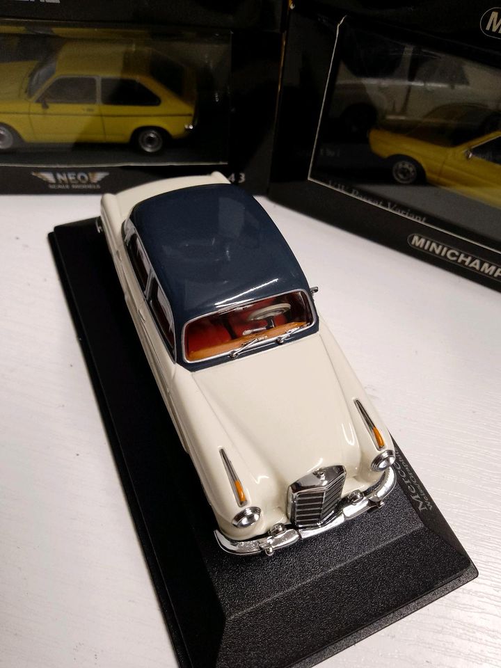 Minichamps W180 Ponton 1956 Mercedes Benz 220-S Modellauto 1:43 in  Hamburg-Mitte - Hamburg Altstadt | Modellbau gebraucht kaufen | eBay  Kleinanzeigen ist jetzt Kleinanzeigen