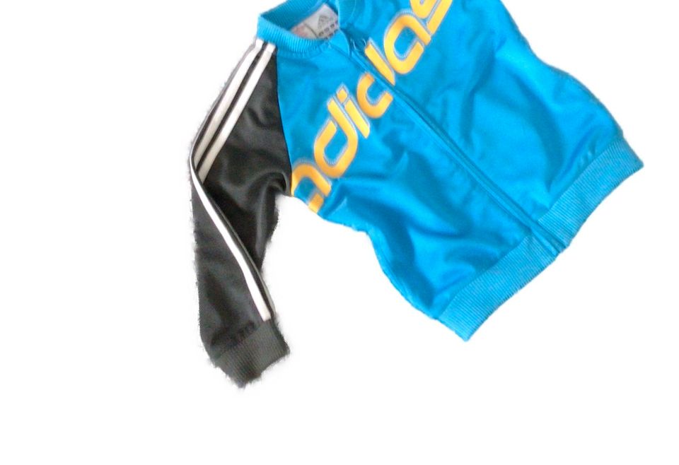 Adidas -Sweatjacke -Weste – Übergang Sportjacke- Gr.2A(92-98) in München