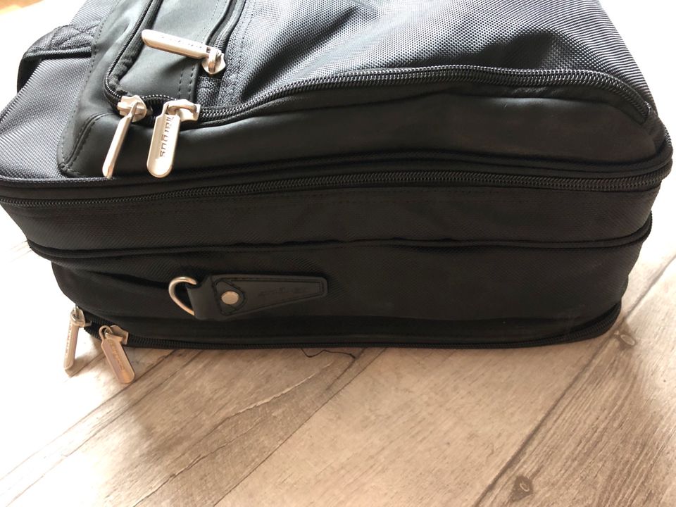 Targus Laptoptasche XXL Businesstasche Neu Schwarz in Regis-Breitingen